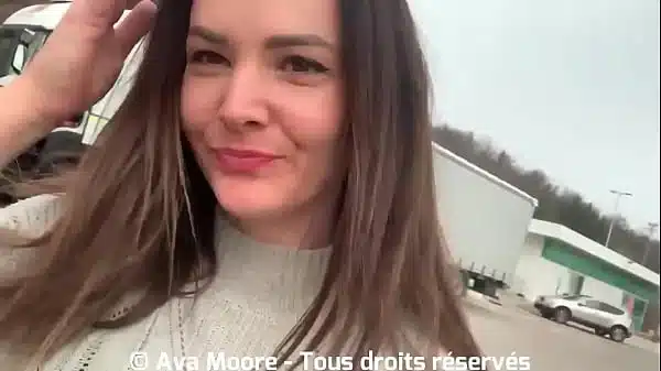 deux salopes francaises ava moore et glory zavatrash sucent un camionneur sur une aire dautoroute porno realite
