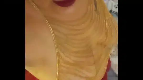 persain sex goddess new neck bling to bounce off big titties