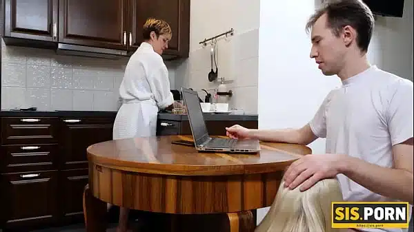sis porn housewife doesnt know stepdaughter satisfies the stepbrother
